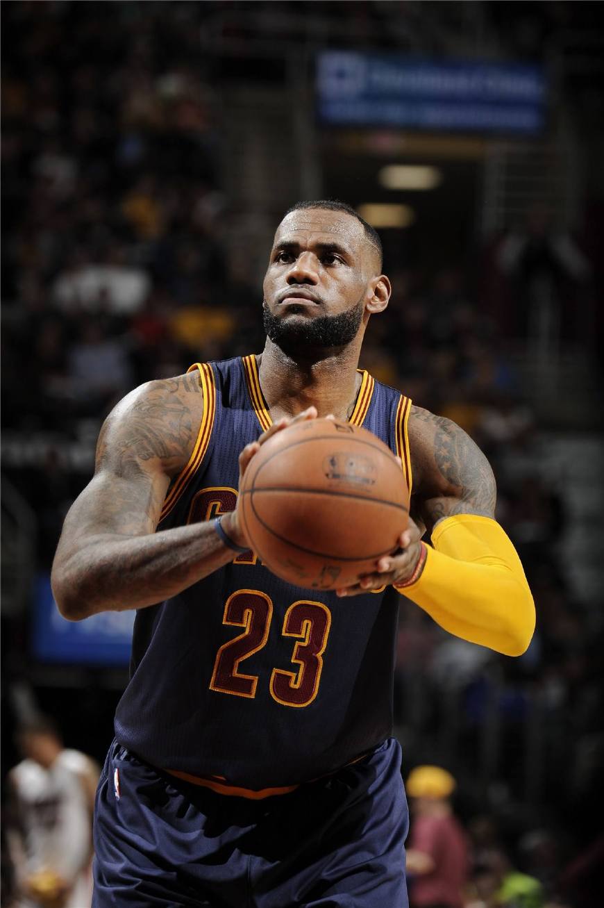 闇嶅崕寰风悆琛ｇ揣韬。,闇嶅崕寰烽樋杩揪鏂揣韬。