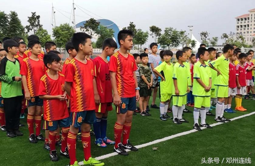 河南邓州市足球联赛,邓州青少年足球联赛比赛