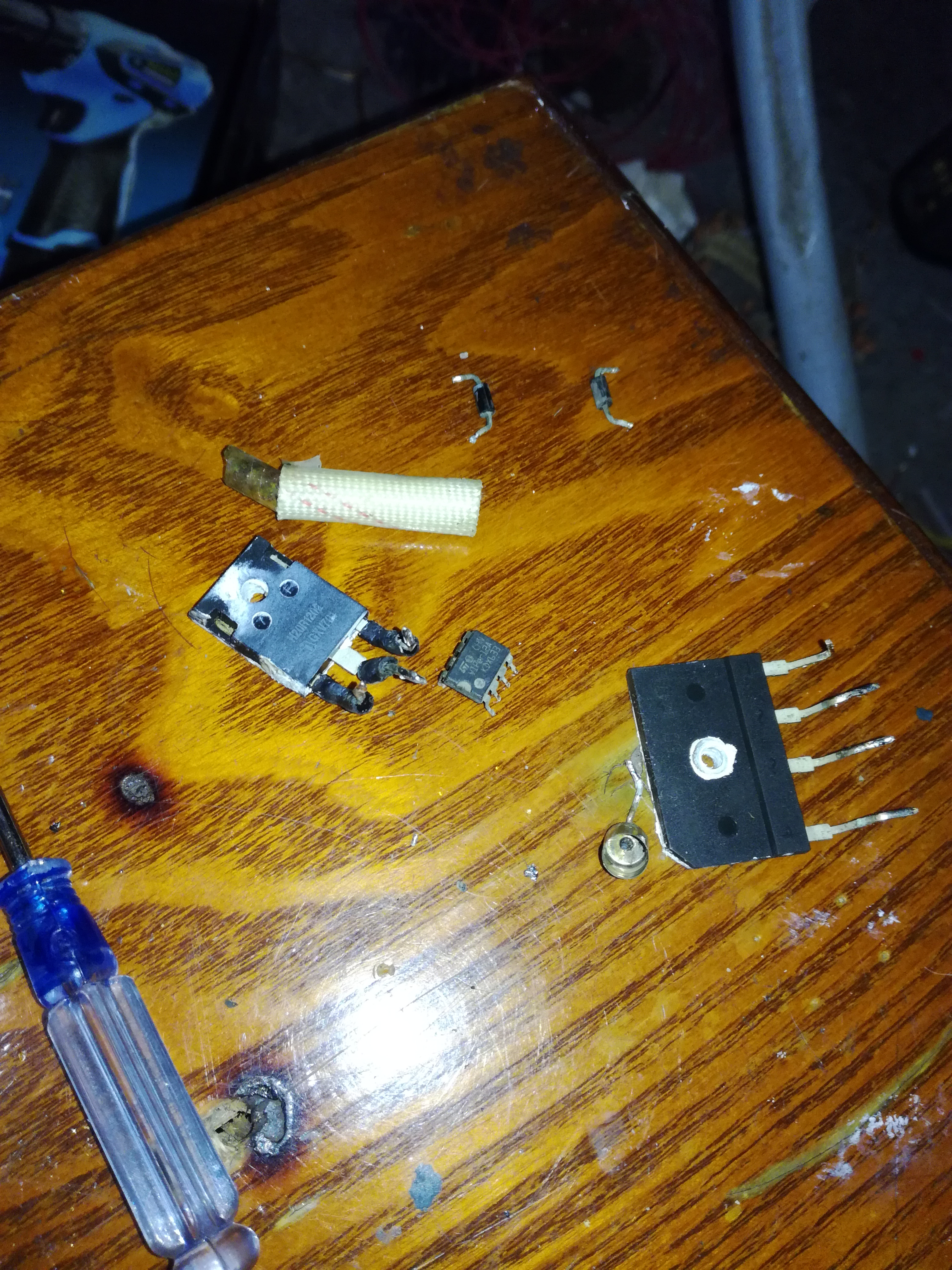 电磁炉进水怎么修,电磁炉进水了怎么修理