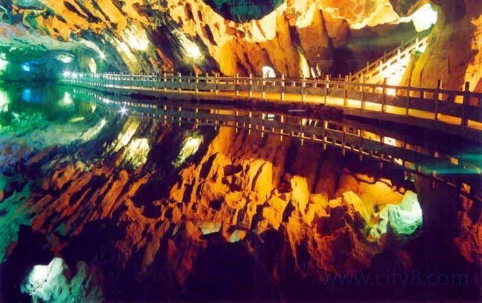 湖南凤凰古城的景区,凤凰古城旅游发展