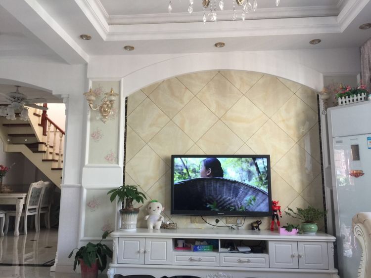 瓷砖电视墙效果黑钛金,高清大理石瓷砖电视墙效果图