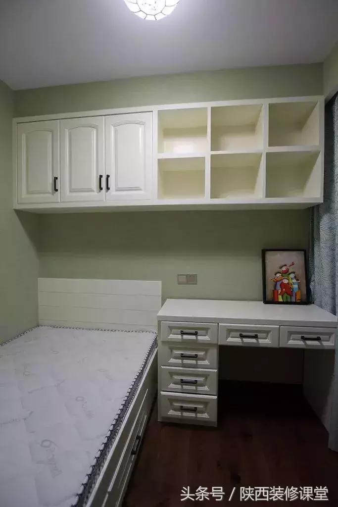 10平米卧室装修效果图榻榻米,大卧室榻榻米装修风格现代简约