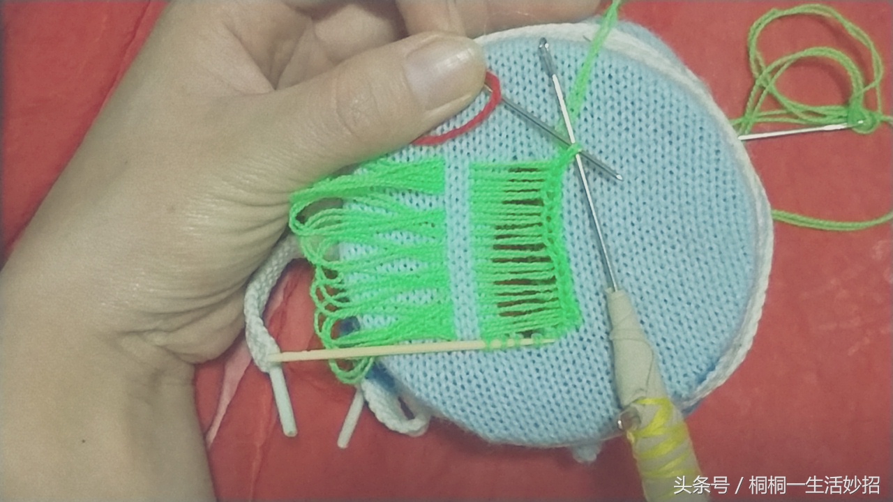 广州哪里有毛衣破洞织补,细线毛衣破洞织补方法