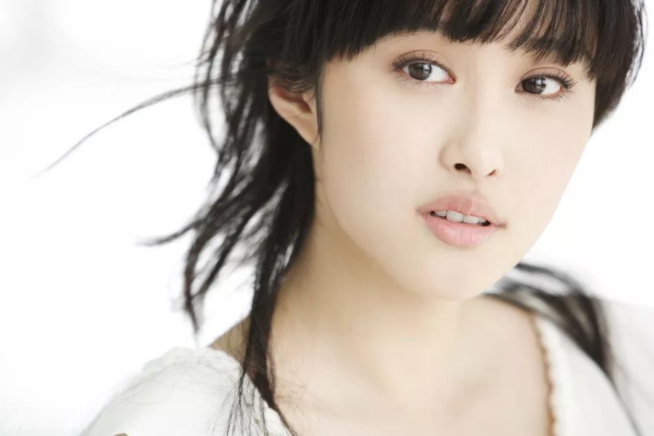 九年前的这部《丑女无敌》竟有这么多美女，个个颜值都不低