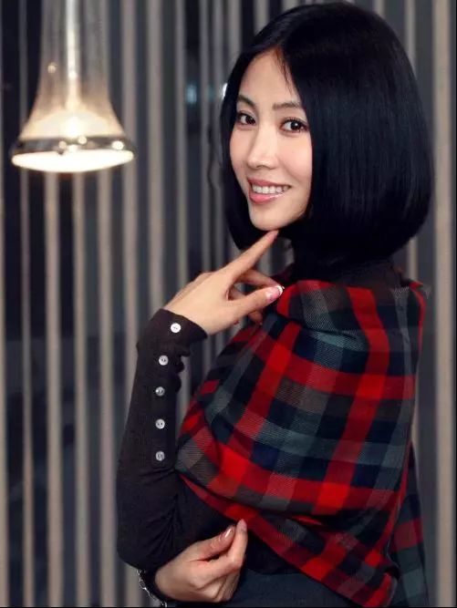 九年前的这部《丑女无敌》竟有这么多美女，个个颜值都不低