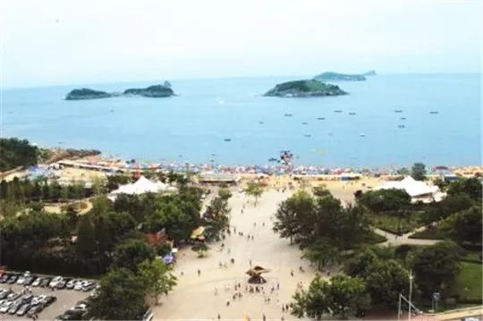 踏浪看海享受阳光沙滩海浪,玩遍海边