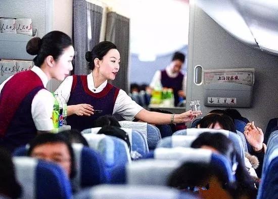 飞机延误怎么投诉赔偿,飞机延误怎样维权