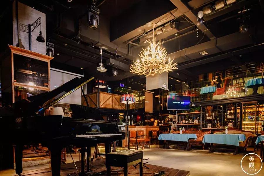 上周末，我在西安参加了一个非常Skr的潮人聚会