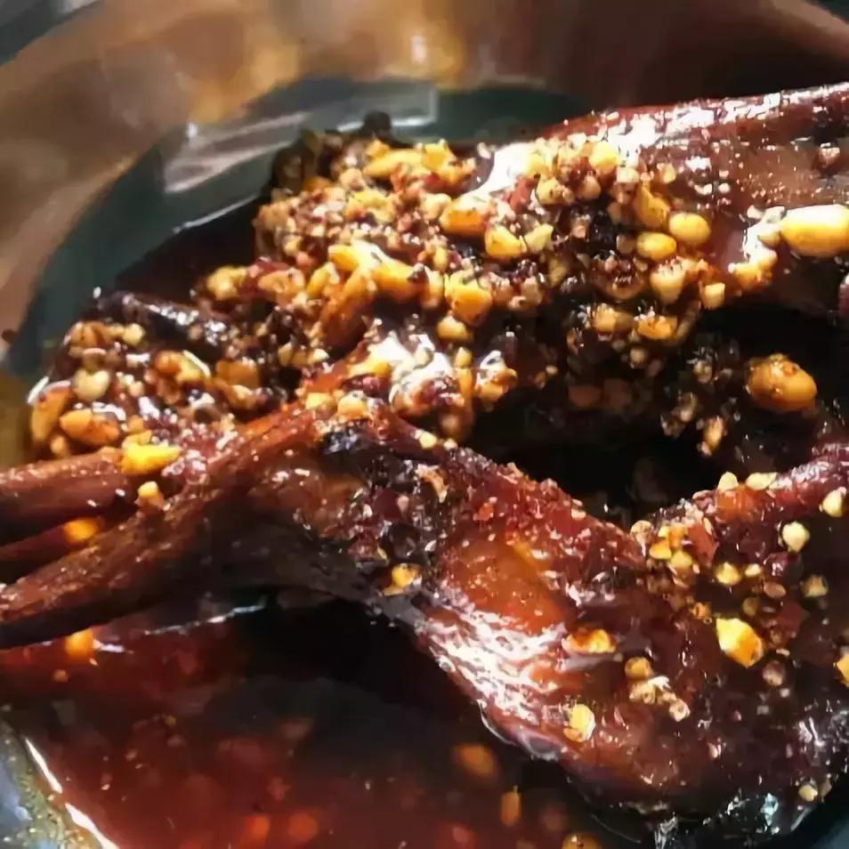 一天卖几千只的兔子,一天卖出1000只鸡