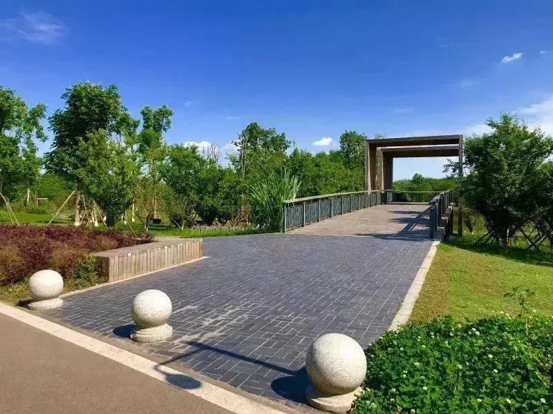 青龙湖好玩不,青龙湖值得去吗