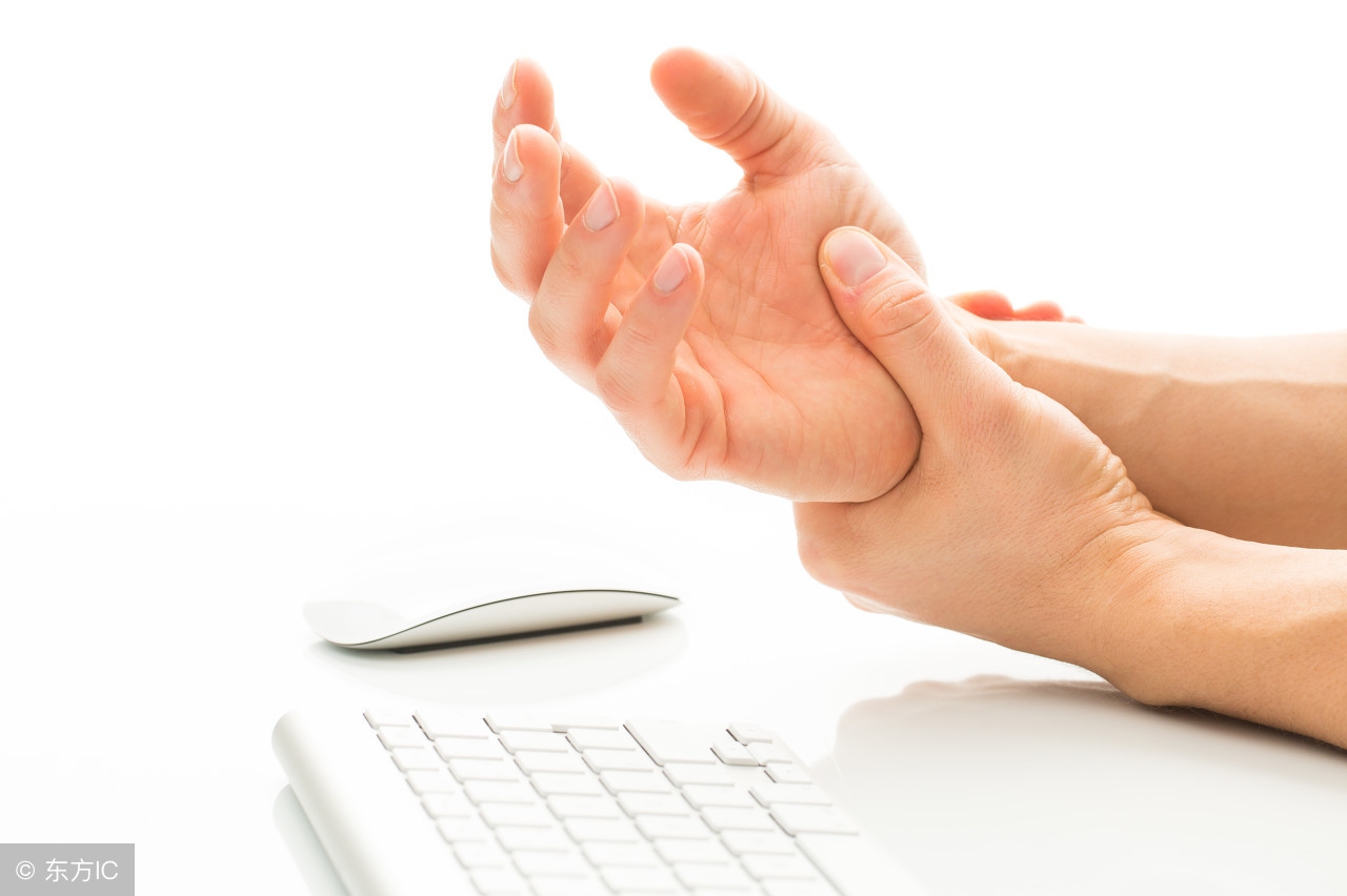 手麻手痛？6招简单居家疗法改善神经压迫