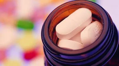 癌症病人发烧到38-39度是怎么回事,癌症病人发烧是不是癌细胞扩散了