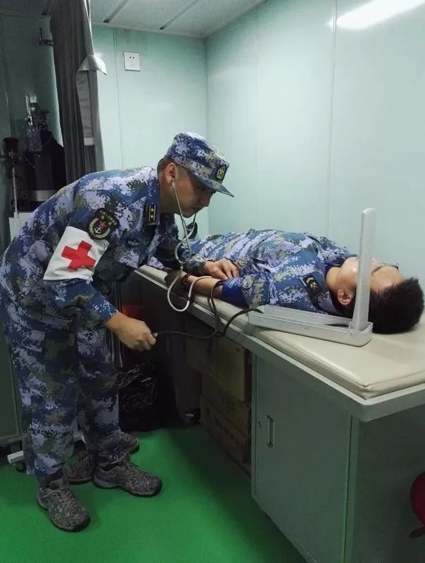 军嫂问丈夫“去哪？去多久？”回答扎心了……