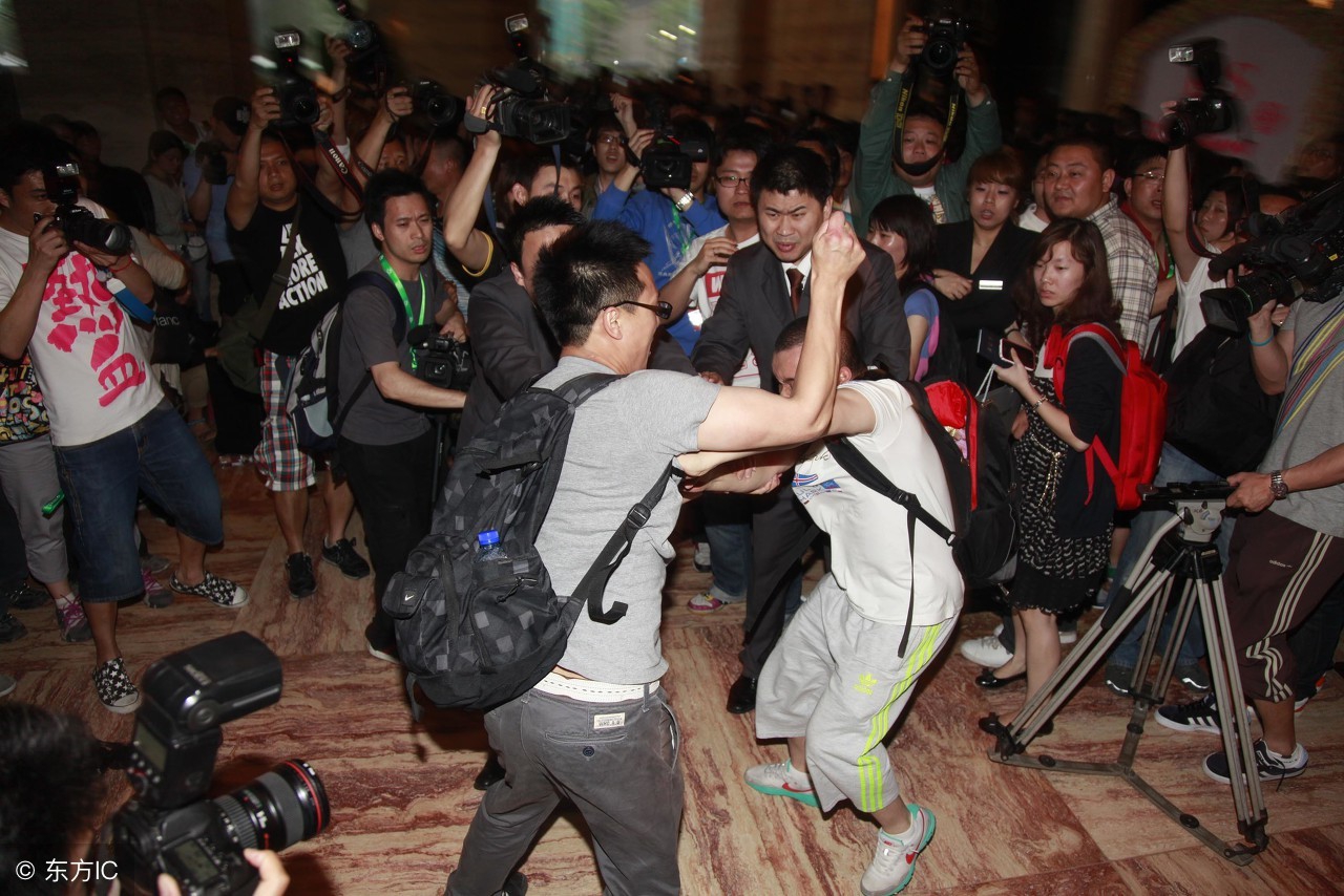 高中生打架斗殴的危害,高中打架会有什么后果