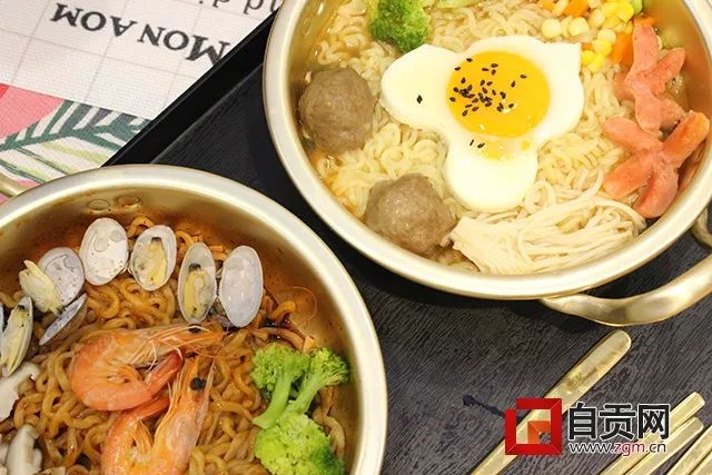 为什么饭店里的方便面那么好吃,第一次觉得方便面很好吃