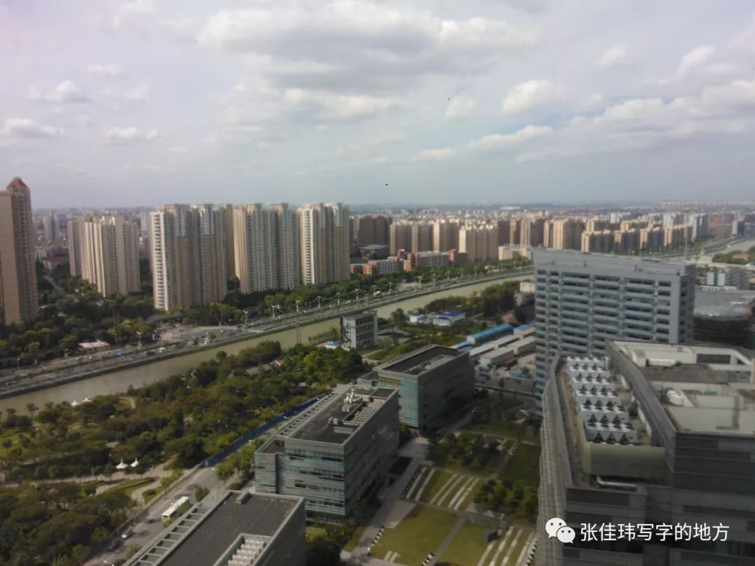 还记得十年前的汶川大地震吗,还记得十年前上网吧吗