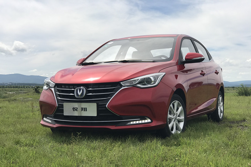 长安全新悦翔值得买吗,长安悦翔两厢2010款1.5豪华型评测