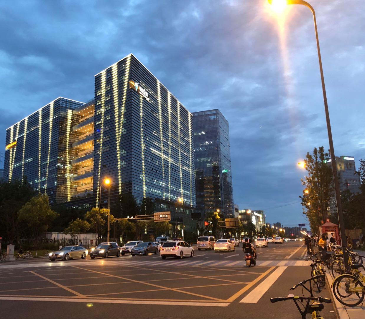 阿里巴巴厚底拖鞋,阿里巴巴拖鞋推荐夏季