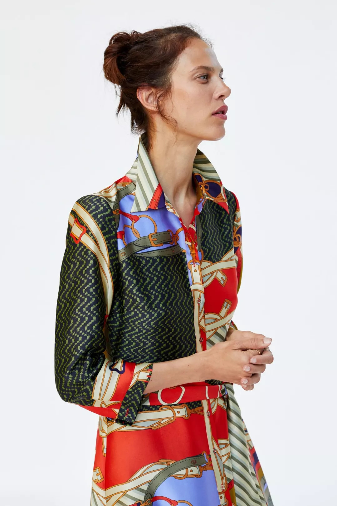 网红卖衣服有什么套路,网红店里的衣服怎么卖的