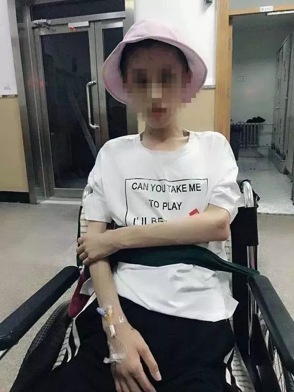 1米67才50斤！看完这个21岁女孩的故事，你还敢“自杀式”减肥吗？