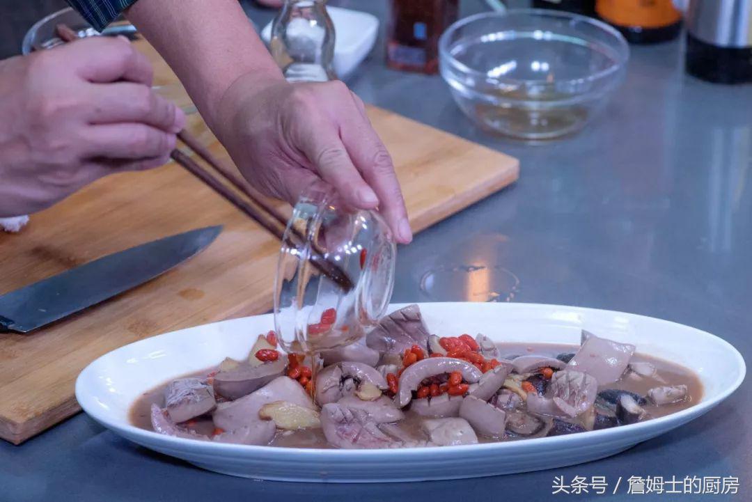 吃过这样的猪腰，会让你质疑你之前吃的都不是猪腰……｜麻油猪腰