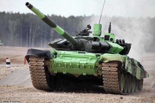 t72主战坦克比赛,t-72主战坦克被击中后瞬爆
