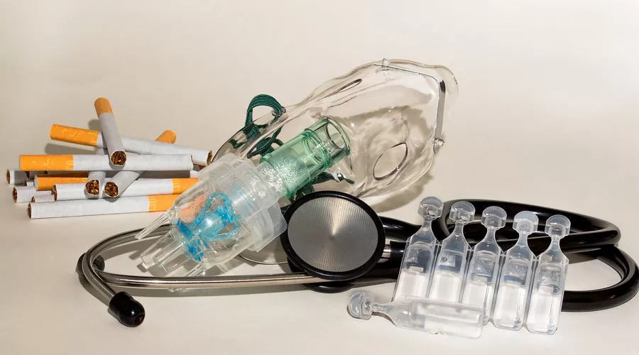 宝宝咳嗽雾化能起到治疗的效果吗,孩子咳嗽雾化不管用还引起发烧