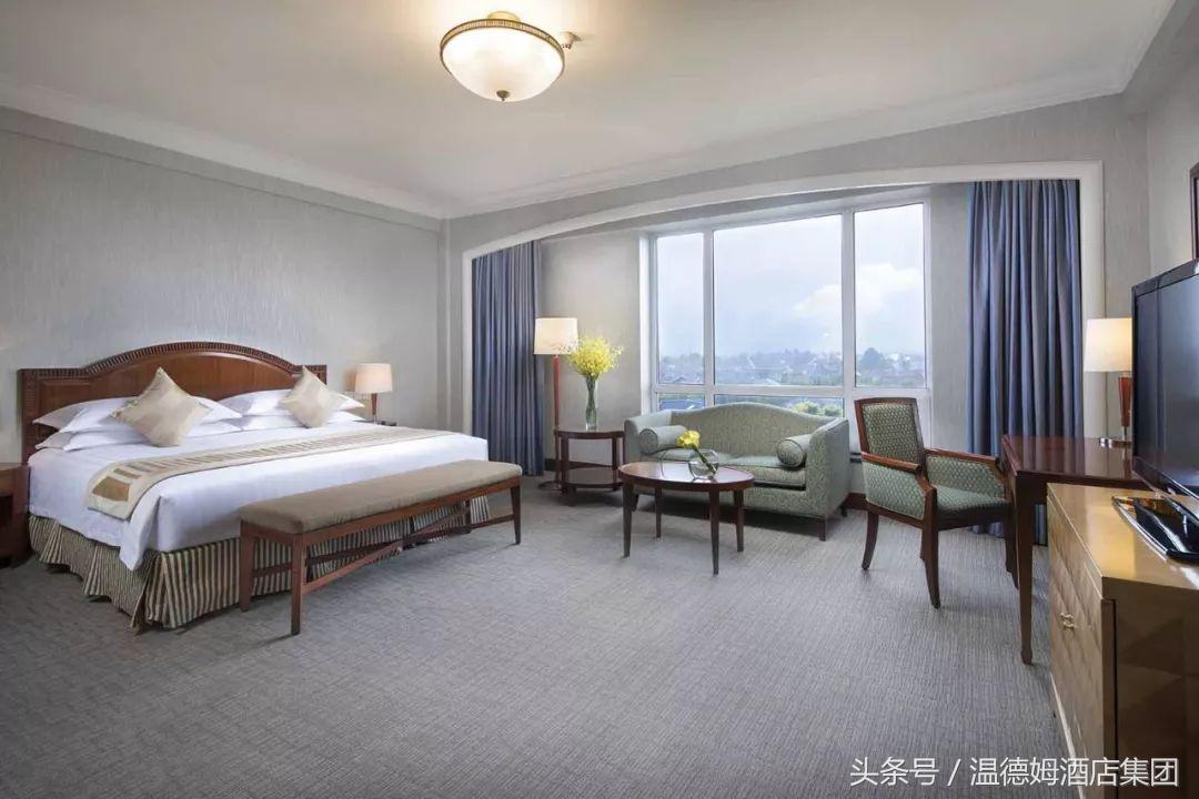 酒店业主谈话,酒店客户入住体验访谈
