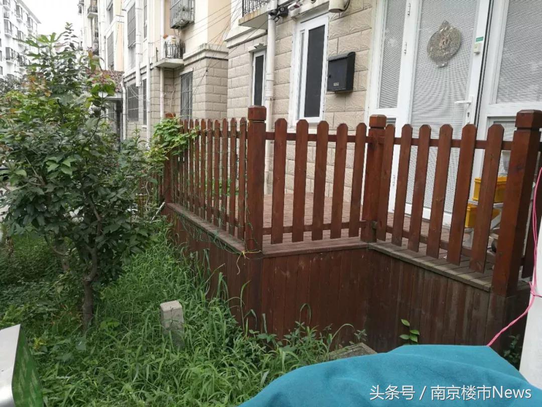 业主发现违建,楼盘刚交房业主大量违建被拆除
