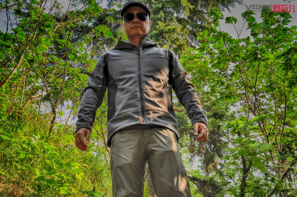 探路者himex33pro为啥那么贵,himex探路者羽绒服冲锋衣22款