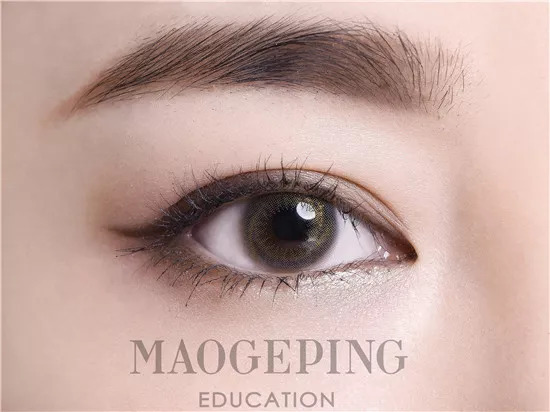 日常简单又好看的妆容应该怎么画,超简单的妆步骤