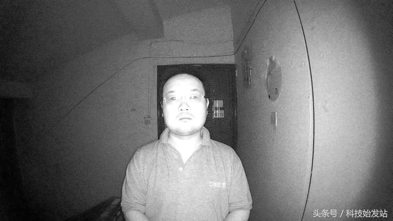 入户门装监控和智能猫眼哪个好,小区防盗门防小偷吗