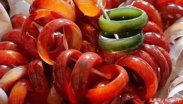 文玩手艺人,什么文玩手串不怕汗直接上手戴