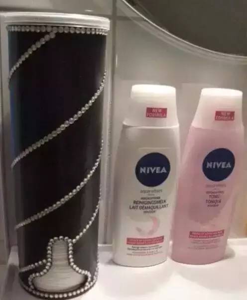 薯片筒千万别扔妙用还真不少,吃完的薯片筒先别扔