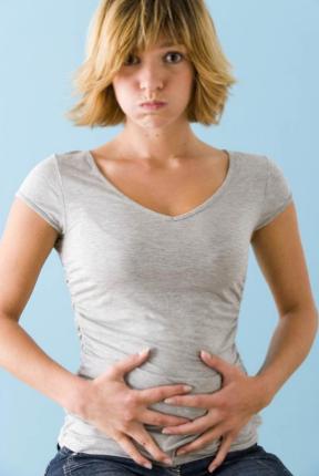 女人这里忽然变粗，十有八九是卵巢癌在作怪，最好尽早去检查