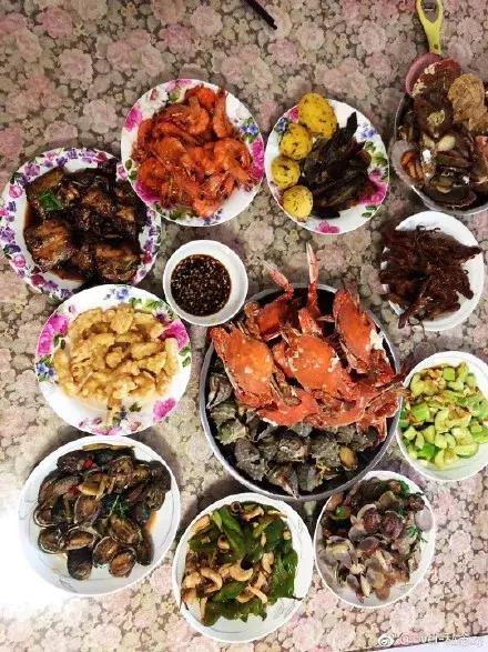 开海了！抖音上的小姐姐，来烟台吧！海鲜管够……