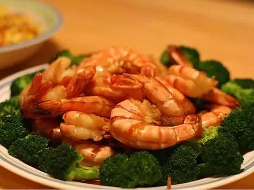 开海了！抖音上的小姐姐，来烟台吧！海鲜管够……