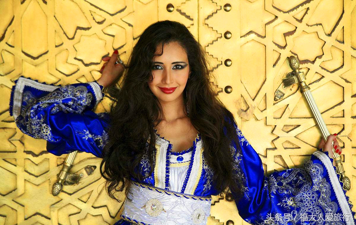 鍗¤惃甯冨叞鍗″寳闈炲挅鍟￠,鎽╂礇鍝ュ崱钀ㄥ竷鍏板崱鐨勭煡鍚嶅挅鍟￠