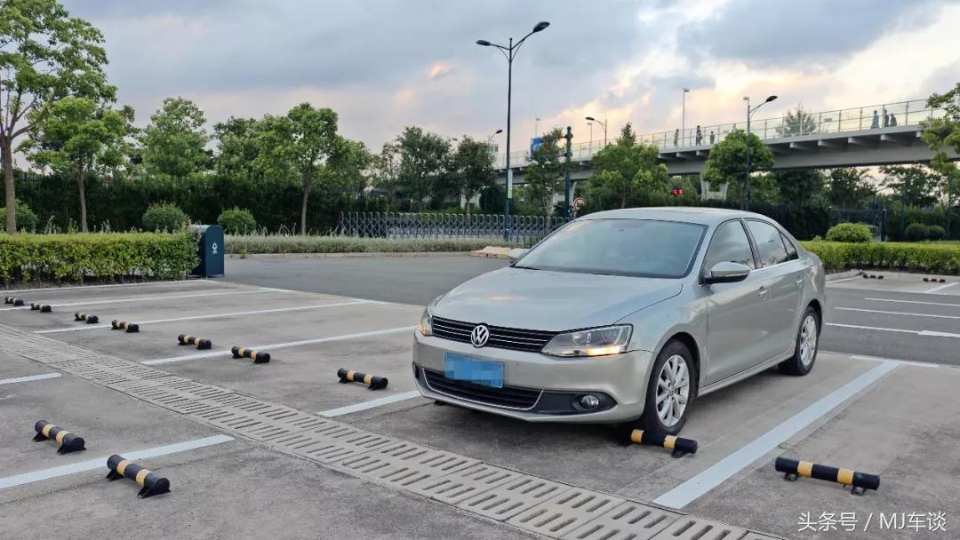 大众速腾pq35平台和mqb平台哪个好,18款速腾是pq35平台打造的