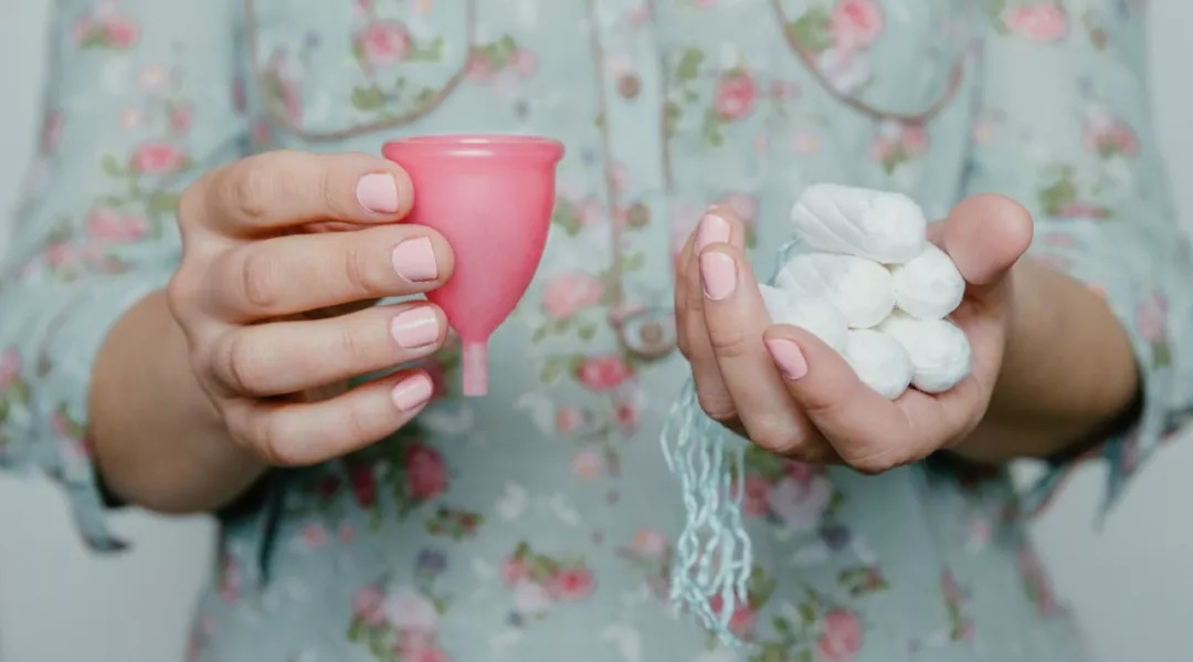 女生首次出血需要治疗吗,女生首次出血有什么要关注的