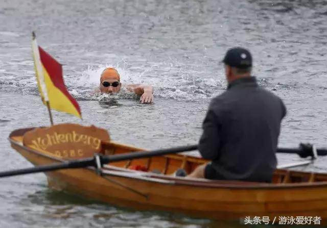 公开水域游泳技巧视频,公开水域自由泳游泳技巧