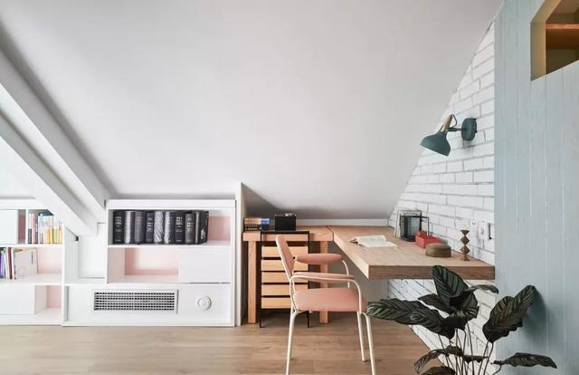 家里顶楼怎么装修,买到顶楼要怎么装修斜屋顶