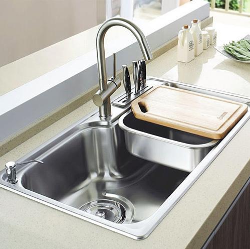 洗菜盆怎么清理最简单的方法,清洗下水道异味