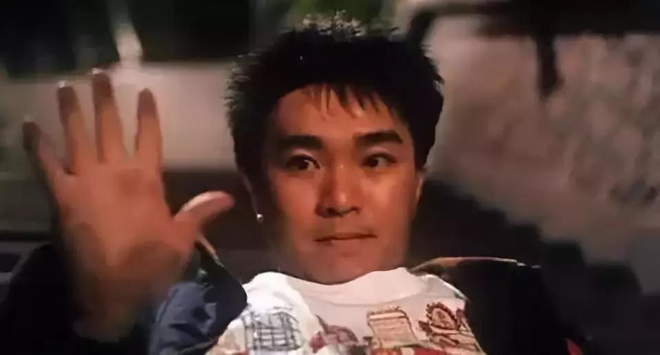 周星驰为了一个机会苦苦等十年,周星驰老了满头白发