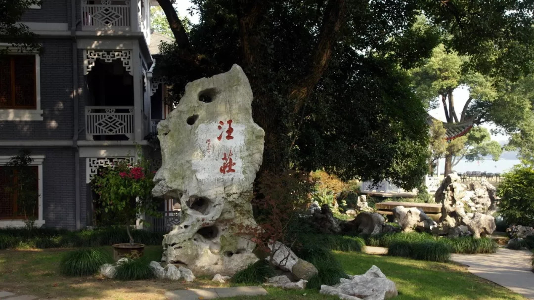 真正的枕西湖水而眠｜西子宾馆，全杭州离西湖最近的床