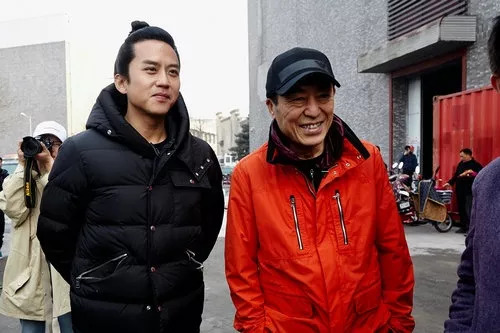 邓超为新戏暴瘦40斤，晕厥6次，网友：“简直是中国版阿米尔汗”