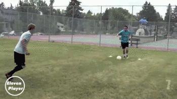 100个足球过人技巧教学,篮球野球场过人技巧