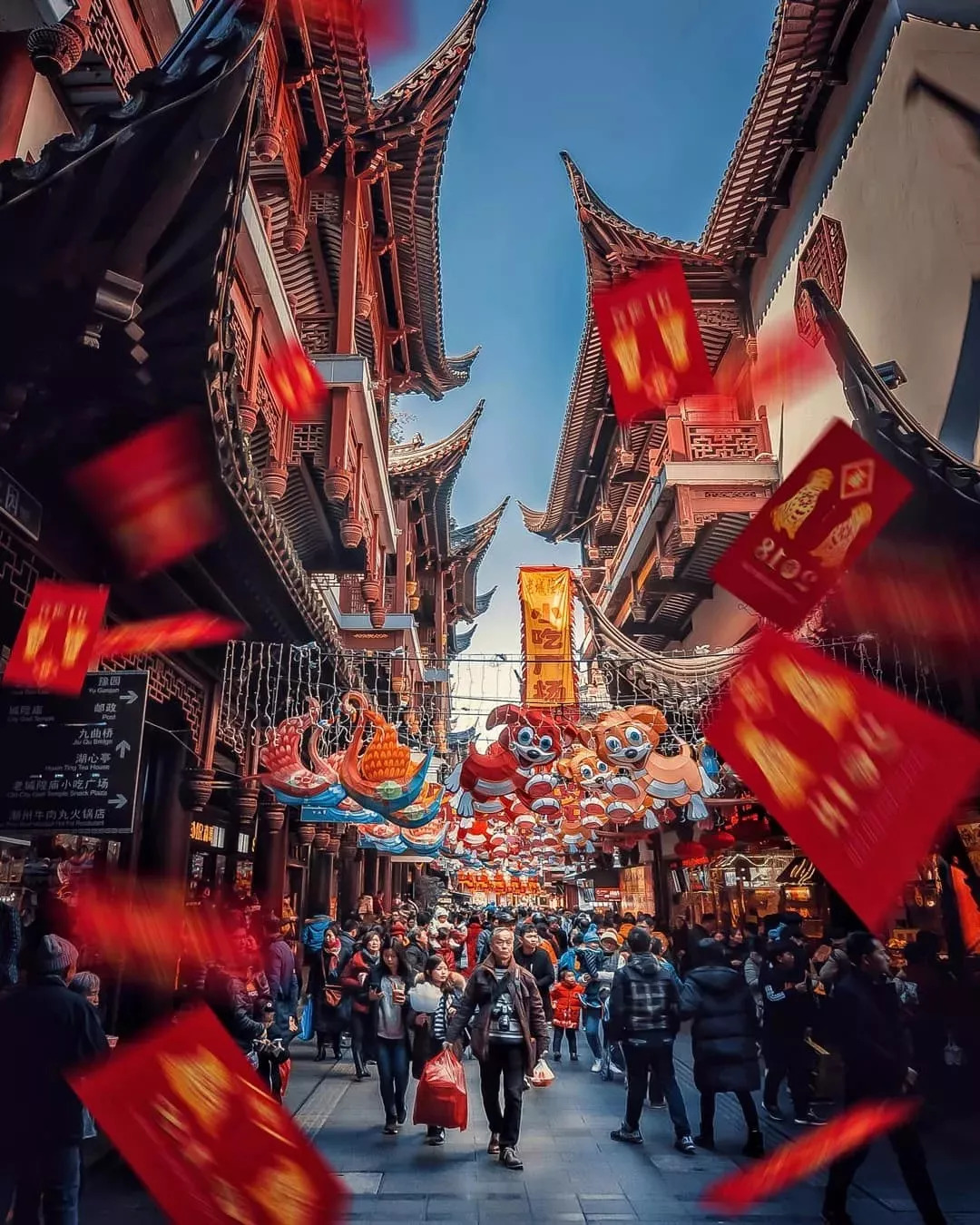 上海最新航拍震撼视频,外媒上海夜景被震撼视频