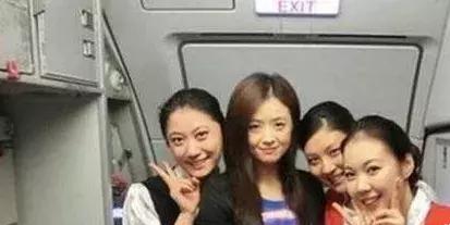 空姐揭秘和明星那点事儿，耍大牌很常见，最搞笑的是他