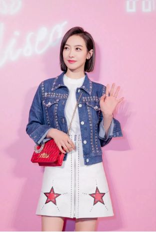 长衬衫搭配什么好看,长衬衫里面穿什么